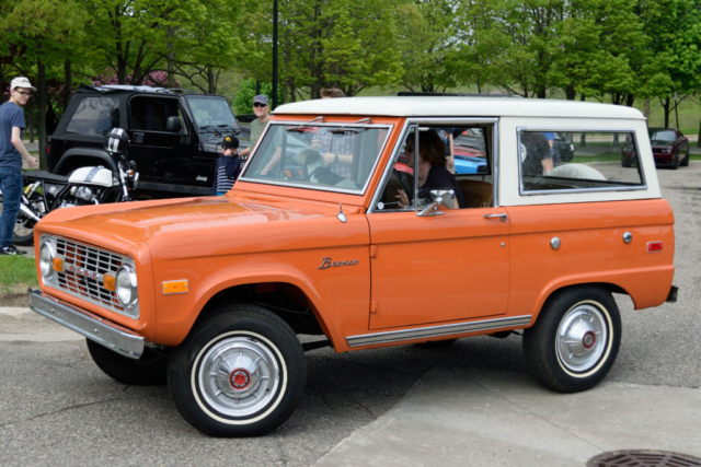 CLASSIC BRONCO_1